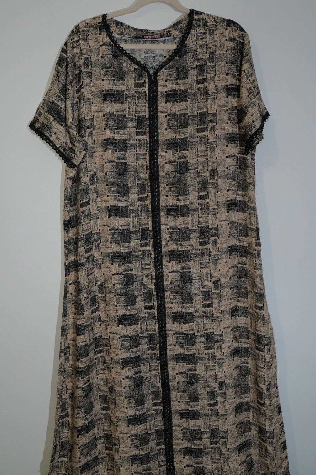 Noir Print Mukhawara Maxi Dress