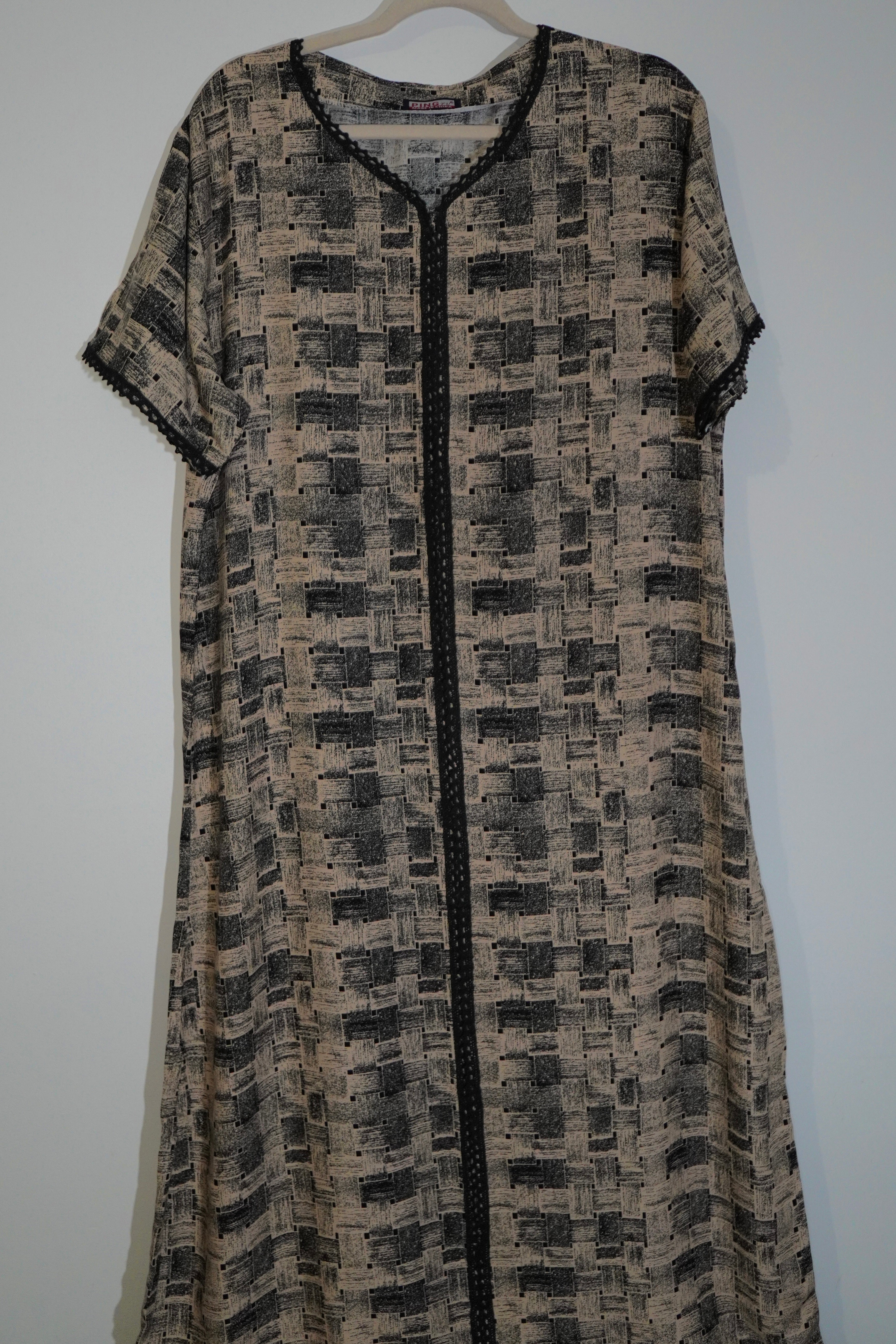 Noir Print Mukhawara Maxi Dress