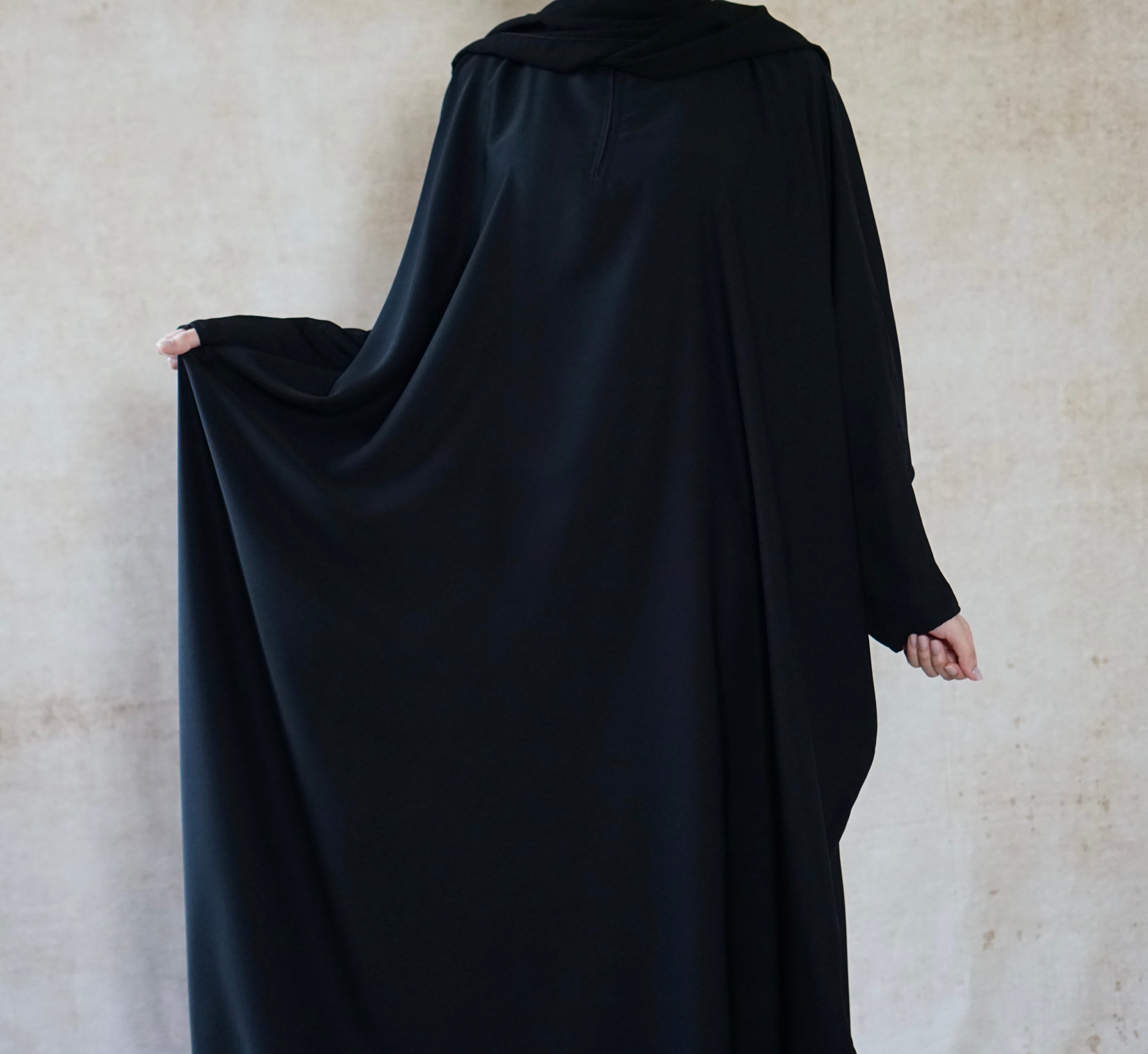 Maryam Black Everyday Farasha Cut Abaya