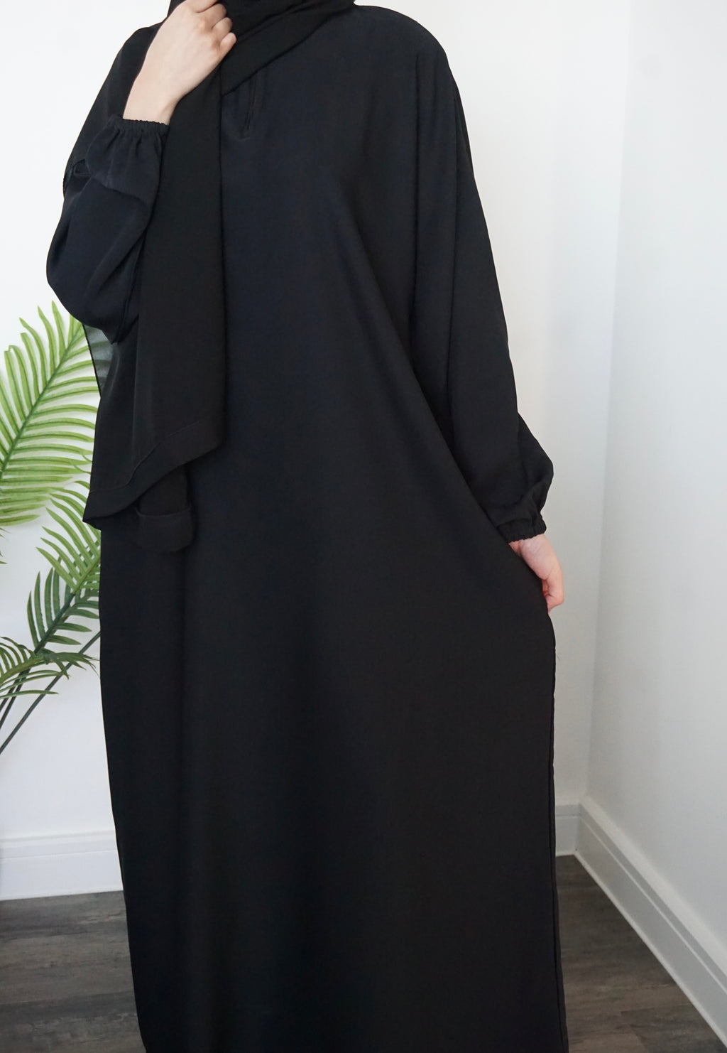 Khadijah Black Everyday Straight Cut Abaya