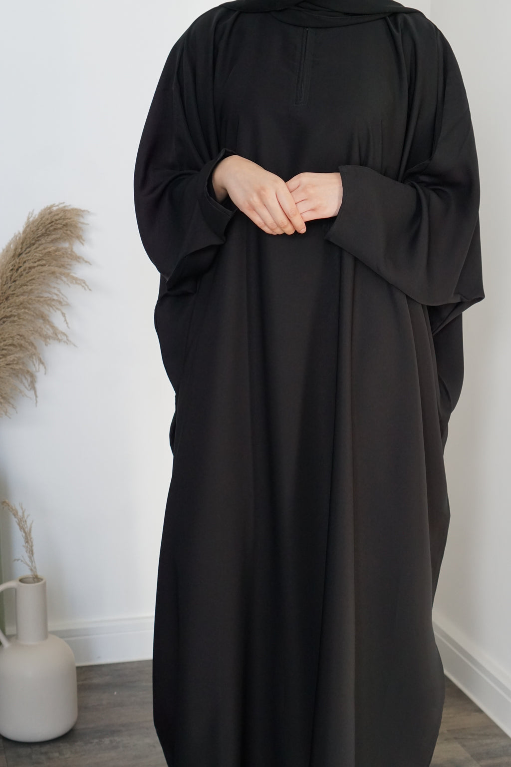 Maryam Black Everyday Farasha Cut Abaya
