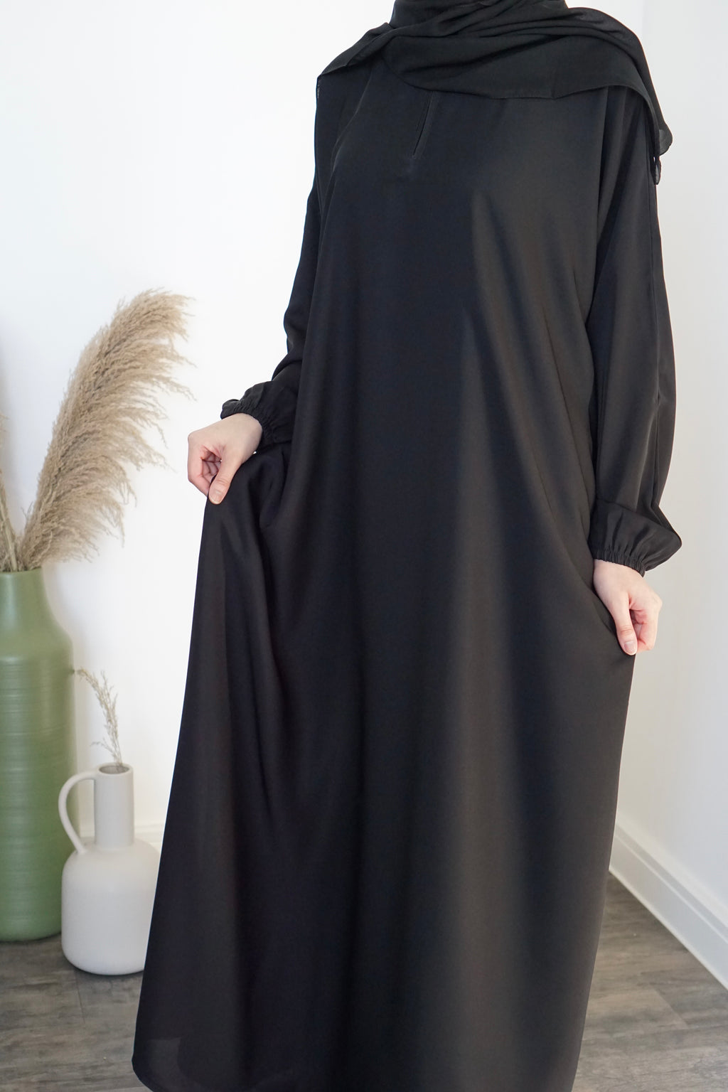 Khadijah Black Everyday Straight Cut Abaya